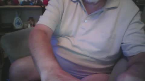 Snapshot of tittyloverr69 chatting on December 10, 2024, 7:37 am tittyloverr69 online show from December 10, 2024, 7:37 am