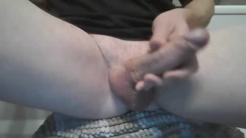 tittyzandbeer online show from December 4, 2025, 10:13 am