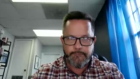 Snapshot of tjhawk86 chatting on December 16, 2025, 8:36 pm tjhawk86 online show from December 16, 2025, 8:36 pm