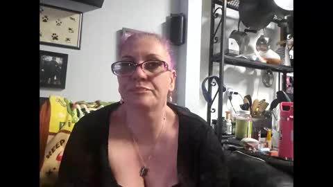 Snapshot of tjxxx69 chatting on April 9, 2026, 5:07 pm Tj online show from April 9, 2026, 5:07 pm