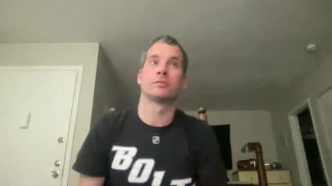 tleigh24 online show from January 8, 2025, 11:52 pm