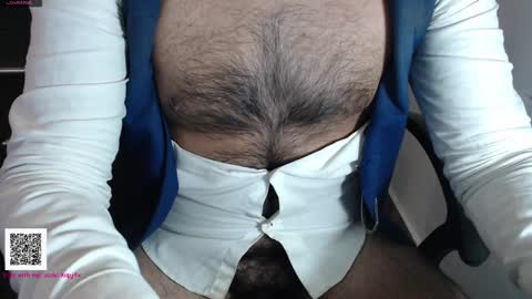 Snapshot of toaster1993 chatting on December 8, 2024, 8:47 pm Leonel online show from December 8, 2024, 8:47 pm