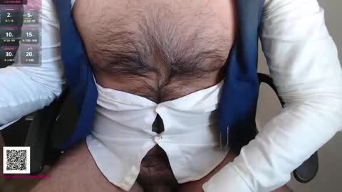 Snapshot of toaster1993 chatting on January 19, 2025, 12:50 pm Leonel online show from January 19, 2025, 12:50 pm