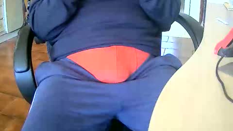 Snapshot of tobikoyuzu chatting on January 8, 2026, 12:51 pm Tobiko online show from January 8, 2026, 12:51 pm