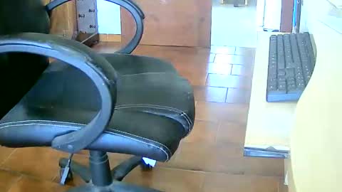 Snapshot of tobikoyuzu chatting on January 10, 2026, 12:40 pm Tobiko online show from January 10, 2026, 12:40 pm