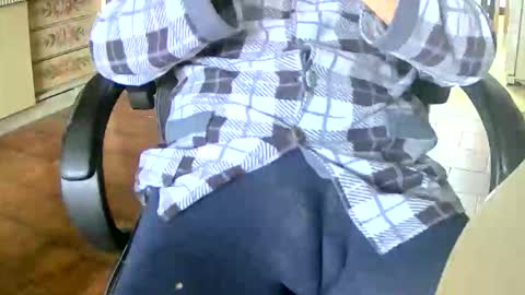 Snapshot of tobikoyuzu chatting on February 2, 2026, 1:21 pm Tobiko online show from February 2, 2026, 1:21 pm