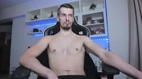 Snapshot of toddclaytonn chatting on December 21, 2025, 1:46 am Todd online show from December 21, 2025, 1:46 am