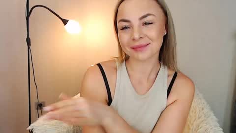 tokens_are_sexy online show from December 6, 2024, 1:00 pm