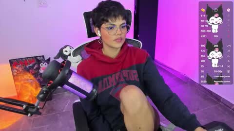 Snapshot of tokyo_uwu chatting on November 21, 2025, 10:25 am sofi 3 online show from November 21, 2025, 10:25 am