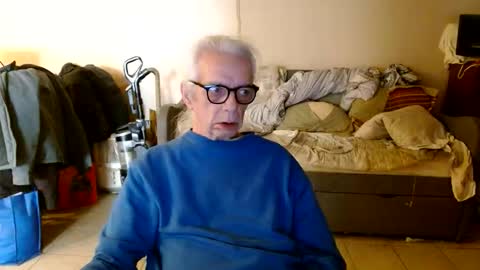 tom112292014 online show from March 17, 2026, 3:48 pm