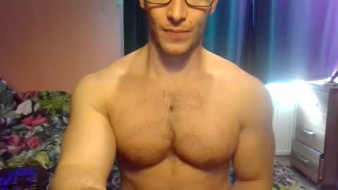 Snapshot of tom90ukx chatting on March 5, 2026, 1:40 pm tom90ukx online show from March 5, 2026, 1:40 pm