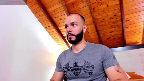   online show from October 4, 2025, 12:58 pm