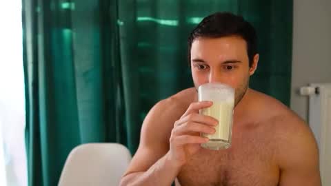 Snapshot of tom_fordd chatting on March 2, 2026, 7:09 am Tom online show from March 2, 2026, 7:09 am