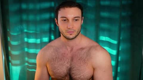 Snapshot of tom_fordd chatting on April 1, 2026, 7:31 am Tom online show from April 1, 2026, 7:31 am