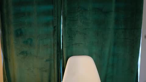 Snapshot of tom_fordd chatting on April 11, 2026, 7:45 am Tom online show from April 11, 2026, 7:45 am