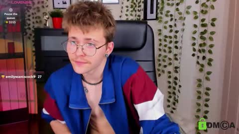 Snapshot of tomas_norton chatting on February 11, 2026, 3:28 pm tomas_norton online show from February 11, 2026, 3:28 pm