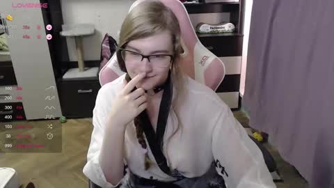 Snapshot of tomato_tease chatting on October 21, 2025, 2:07 pm tomato_tease online show from October 21, 2025, 2:07 pm