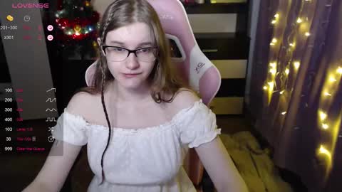 Snapshot of tomato_tease chatting on December 16, 2025, 5:01 am tomato_tease online show from December 16, 2025, 5:01 am