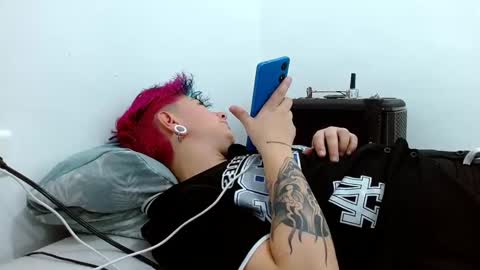 Snapshot of tomboyblue chatting on November 1, 2025, 10:45 pm Blue online show from November 1, 2025, 10:45 pm