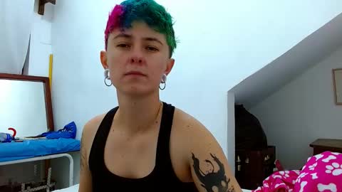 Snapshot of tomboyblue chatting on November 24, 2025, 6:02 am Blue online show from November 24, 2025, 6:02 am