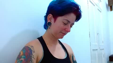 Snapshot of tomboyblue chatting on March 21, 2026, 1:43 am Blue online show from March 21, 2026, 1:43 am