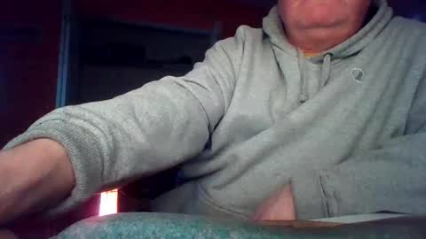 Snapshot of tomcat4848 chatting on December 14, 2025, 9:52 pm tomcat4848 online show from December 14, 2025, 9:52 pm