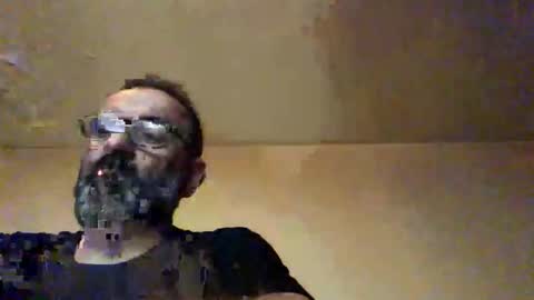 tomcop11111 online show from November 27, 2025, 4:58 am