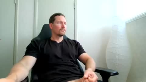 Snapshot of tomfin95 chatting on July 13, 2026, 9:56 am tomfin95 online show from July 13, 2026, 9:56 am