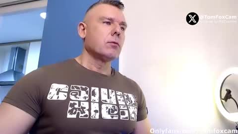 Snapshot of tomfoxcam chatting on January 7, 2026, 5:54 am Tom Fox online show from January 7, 2026, 5:54 am