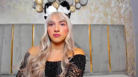   online show from February 19, 2025, 2:44 pm