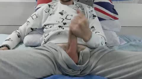 Snapshot of tommaso9046 chatting on October 31, 2025, 5:25 pm tommaso9046 online show from October 31, 2025, 5:25 pm