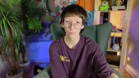 Snapshot of tommiehi chatting on October 15, 2025, 12:27 pm Tommie online show from October 15, 2025, 12:27 pm