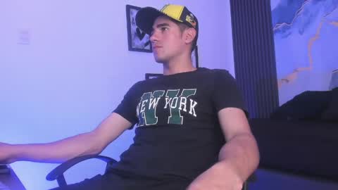 Snapshot of tommy_badboyy chatting on April 27, 2026, 7:12 pm Tommy online show from April 27, 2026, 7:12 pm