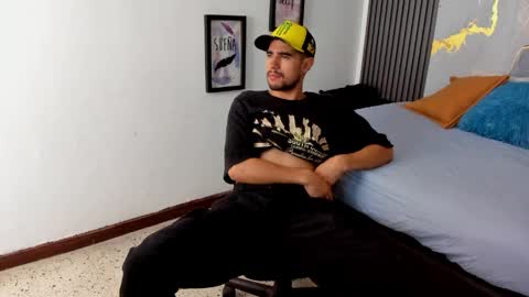Snapshot of tommy_badboyy chatting on May 21, 2026, 11:06 am Tommy online show from May 21, 2026, 11:06 am