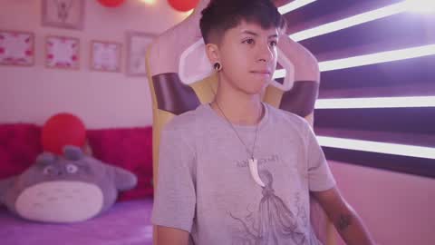 Blue  online show from February 21, 2025, 12:28 pm