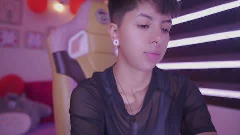 Blue  online show from February 22, 2025, 1:35 pm