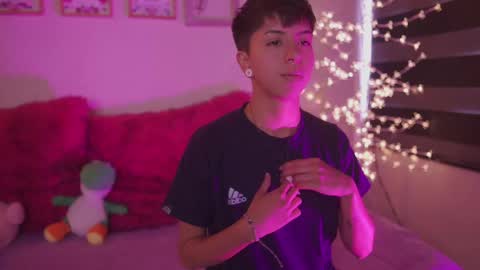 Blue  online show from March 1, 2025, 4:44 pm