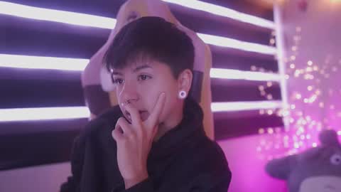 Blue  online show from March 7, 2025, 12:56 pm