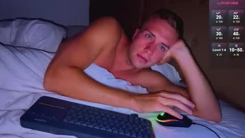 Snapshot of tommy_cumfinger chatting on October 30, 2025, 8:20 pm Tommy online show from October 30, 2025, 8:20 pm