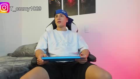 Snapshot of tommy_vm chatting on January 22, 2025, 3:52 am Tommy online show from January 22, 2025, 3:52 am