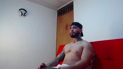 Snapshot of tommyblessd1 chatting on February 5, 2025, 7:07 am Steven online show from February 5, 2025, 7:07 am