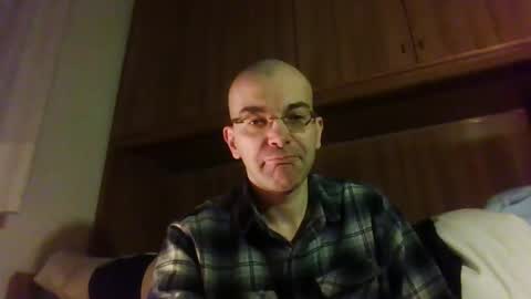 Snapshot of tommycorner chatting on January 2, 2025, 10:33 pm tommycorner online show from January 2, 2025, 10:33 pm