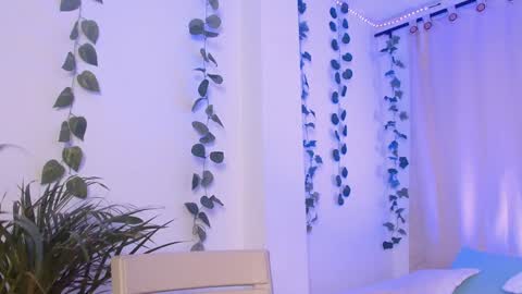 Snapshot of tommyfoxboy chatting on January 8, 2025, 7:13 pm Tommy Foxboy online show from January 8, 2025, 7:13 pm