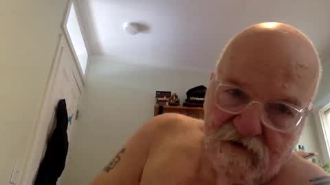 Snapshot of tommyknocker1 chatting on March 19, 2026, 2:32 pm tommyknocker1 online show from March 19, 2026, 2:32 pm