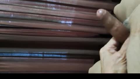 Snapshot of tommylecock chatting on December 4, 2025, 10:29 pm tommylecock online show from December 4, 2025, 10:29 pm