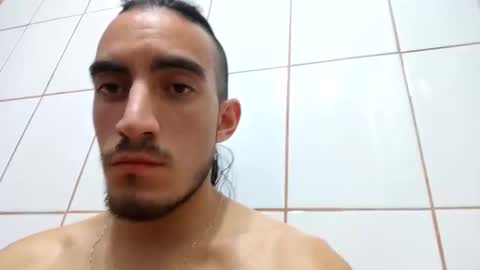 Snapshot of tommypv20 chatting on January 5, 2025, 4:25 am Tommy online show from January 5, 2025, 4:25 am