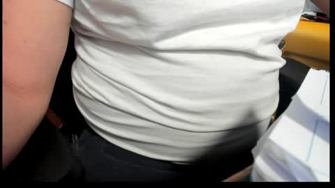 tommysmithjones82 online show from March 31, 2026, 8:37 am