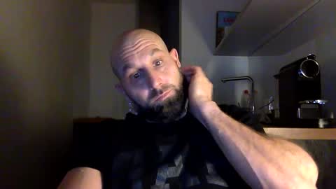 Snapshot of tommyx01 chatting on December 24, 2024, 12:00 am Thomas Fit online show from December 24, 2024, 12:00 am
