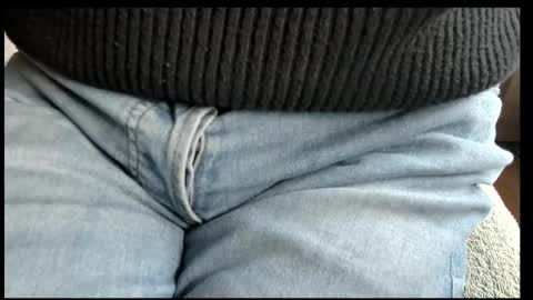 Snapshot of tomtotal chatting on October 17, 2025, 2:41 pm Tom online show from October 17, 2025, 2:41 pm