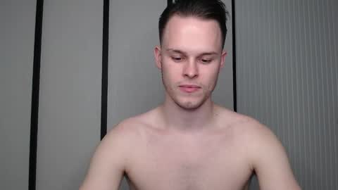 Snapshot of tomy_fleck chatting on December 24, 2024, 7:33 pm tomy_fleck online show from December 24, 2024, 7:33 pm